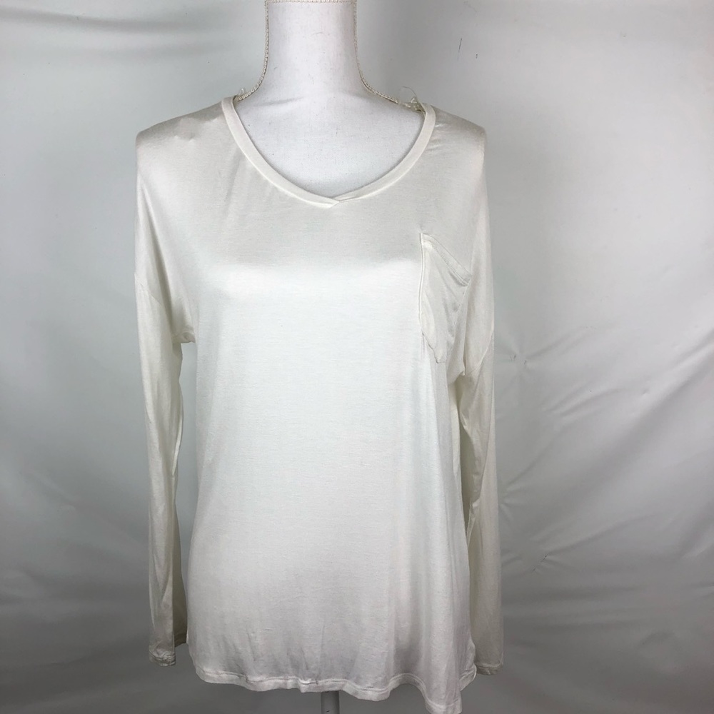Rebellious One Juniors’ Ivory Long Sleeve V-neck L